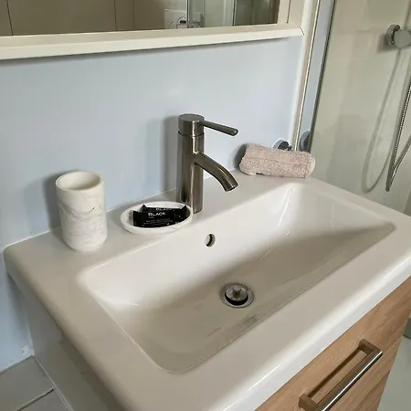 Charming Southern House * Αντίμπ