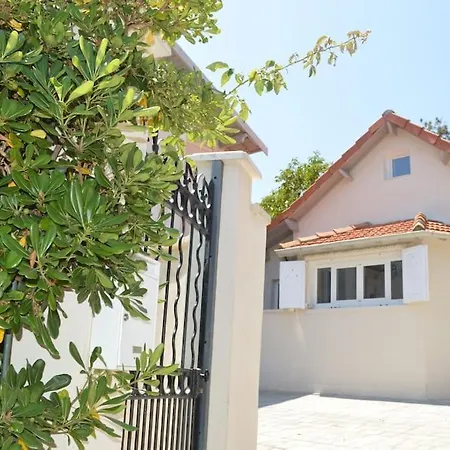 Charming Southern House - Close Center *